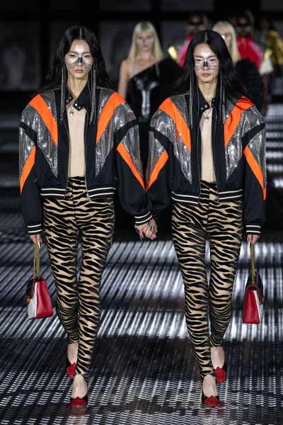 Look 26